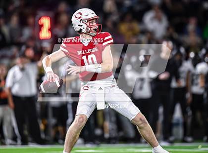 Thumbnail 2 in Pleasant Grove vs. Carthage (UIL 4A DII Region 2 Finals) photogallery.