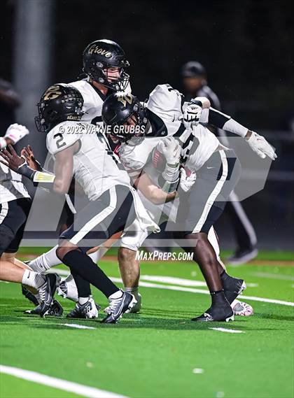 Thumbnail 1 in Pleasant Grove vs. Carthage (UIL 4A DII Region 2 Finals) photogallery.