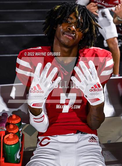 Thumbnail 1 in Pleasant Grove vs. Carthage (UIL 4A DII Region 2 Finals) photogallery.
