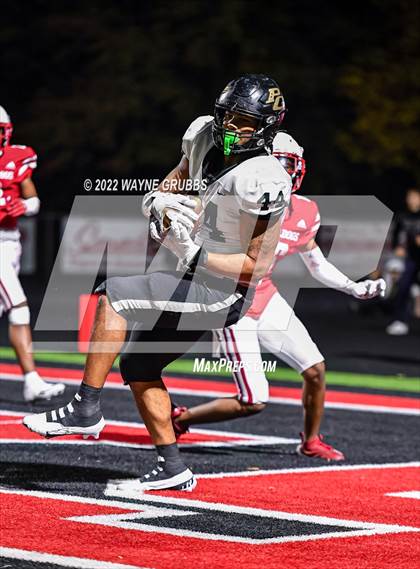 Thumbnail 2 in Pleasant Grove vs. Carthage (UIL 4A DII Region 2 Finals) photogallery.