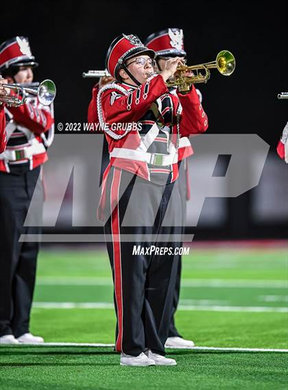 Thumbnail 3 in Pleasant Grove vs. Carthage (UIL 4A DII Region 2 Finals) photogallery.