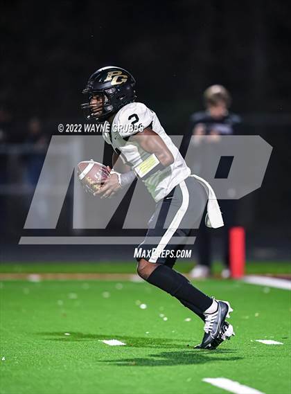 Thumbnail 2 in Pleasant Grove vs. Carthage (UIL 4A DII Region 2 Finals) photogallery.