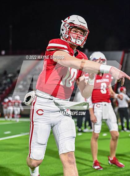 Thumbnail 2 in Pleasant Grove vs. Carthage (UIL 4A DII Region 2 Finals) photogallery.