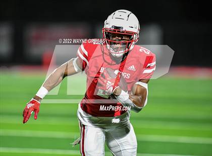 Thumbnail 2 in Pleasant Grove vs. Carthage (UIL 4A DII Region 2 Finals) photogallery.