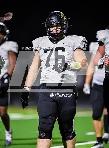 Thumbnail 1 in Pleasant Grove vs. Carthage (UIL 4A DII Region 2 Finals) photogallery.