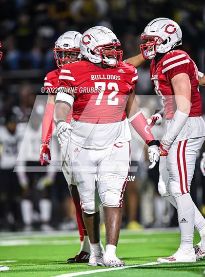Thumbnail 3 in Pleasant Grove vs. Carthage (UIL 4A DII Region 2 Finals) photogallery.