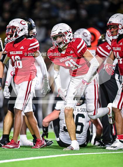 Thumbnail 2 in Pleasant Grove vs. Carthage (UIL 4A DII Region 2 Finals) photogallery.