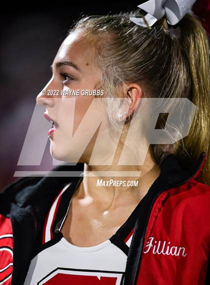 Thumbnail 2 in Pleasant Grove vs. Carthage (UIL 4A DII Region 2 Finals) photogallery.