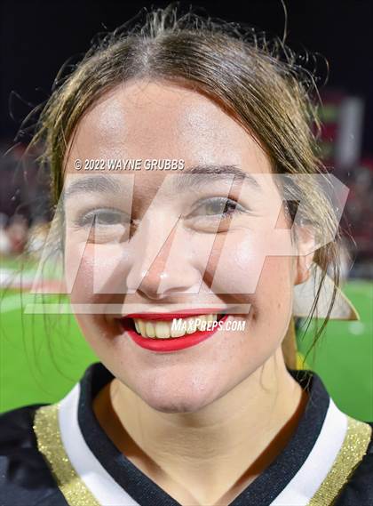 Thumbnail 1 in Pleasant Grove vs. Carthage (UIL 4A DII Region 2 Finals) photogallery.