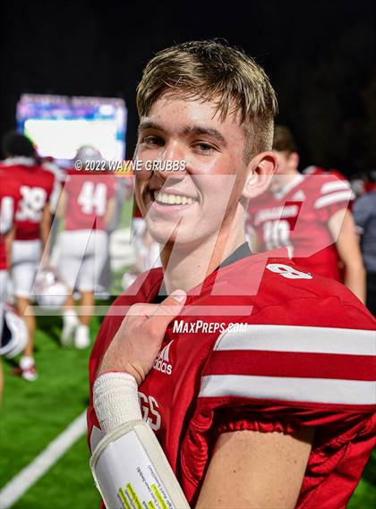 Thumbnail 2 in Pleasant Grove vs. Carthage (UIL 4A DII Region 2 Finals) photogallery.