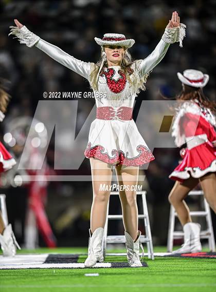 Thumbnail 1 in Pleasant Grove vs. Carthage (UIL 4A DII Region 2 Finals) photogallery.