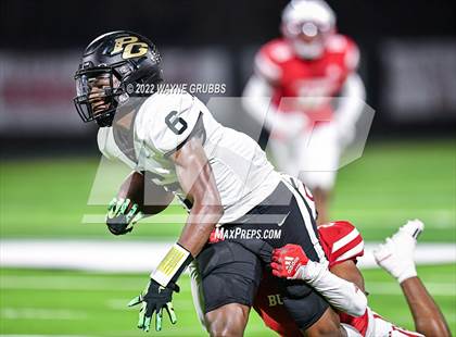 Thumbnail 3 in Pleasant Grove vs. Carthage (UIL 4A DII Region 2 Finals) photogallery.