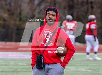 Thumbnail 1 in AutoZone Liberty Bowl All-Star Game photogallery.