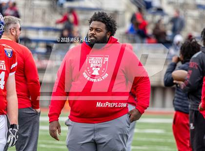 Thumbnail 1 in AutoZone Liberty Bowl All-Star Game photogallery.