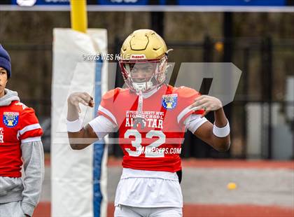 Thumbnail 1 in AutoZone Liberty Bowl All-Star Game photogallery.