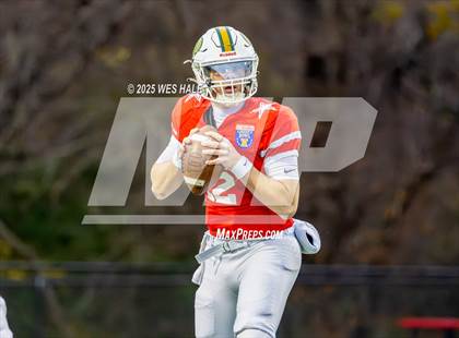 Thumbnail 3 in AutoZone Liberty Bowl All-Star Game photogallery.