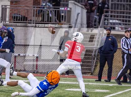 Thumbnail 2 in AutoZone Liberty Bowl All-Star Game photogallery.