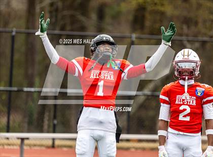 Thumbnail 1 in AutoZone Liberty Bowl All-Star Game photogallery.