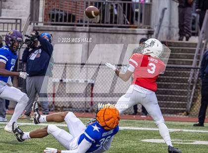 Thumbnail 1 in AutoZone Liberty Bowl All-Star Game photogallery.