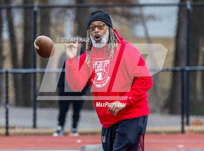 Thumbnail 1 in AutoZone Liberty Bowl All-Star Game photogallery.