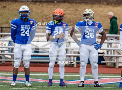 Thumbnail 3 in AutoZone Liberty Bowl All-Star Game photogallery.