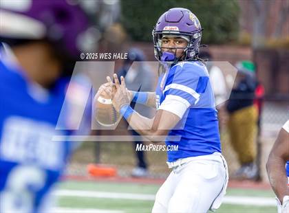 Thumbnail 2 in AutoZone Liberty Bowl All-Star Game photogallery.