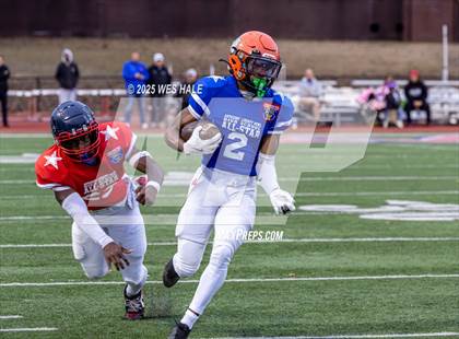 Thumbnail 3 in AutoZone Liberty Bowl All-Star Game photogallery.