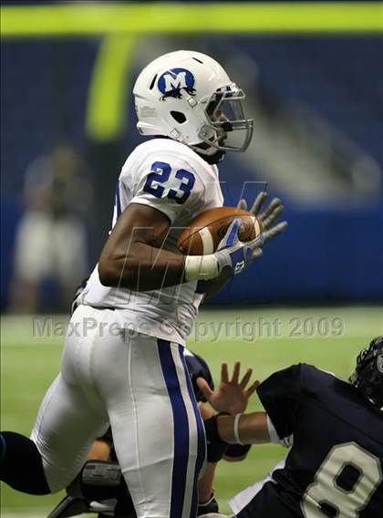 Thumbnail 1 in Midlothian vs. Boerne (Texas Football Classic) photogallery.