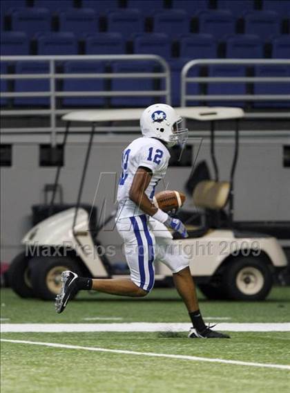 Thumbnail 2 in Midlothian vs. Boerne (Texas Football Classic) photogallery.
