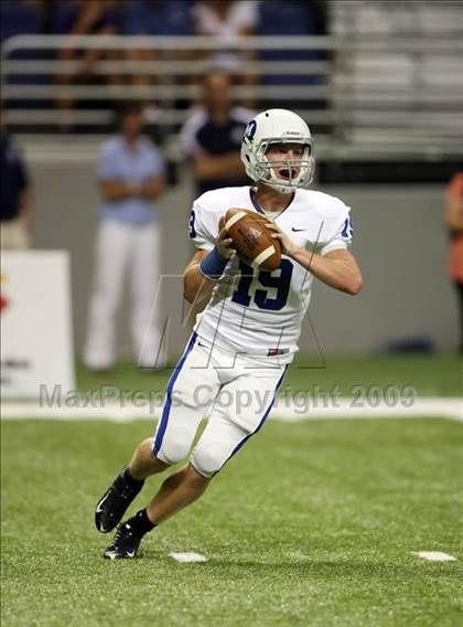 Thumbnail 3 in Midlothian vs. Boerne (Texas Football Classic) photogallery.