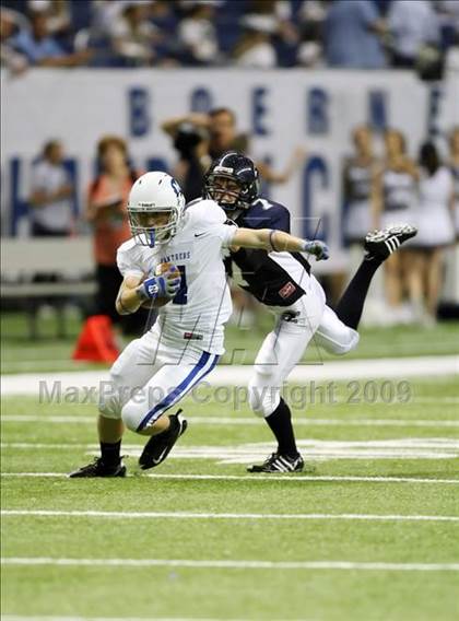 Thumbnail 1 in Midlothian vs. Boerne (Texas Football Classic) photogallery.