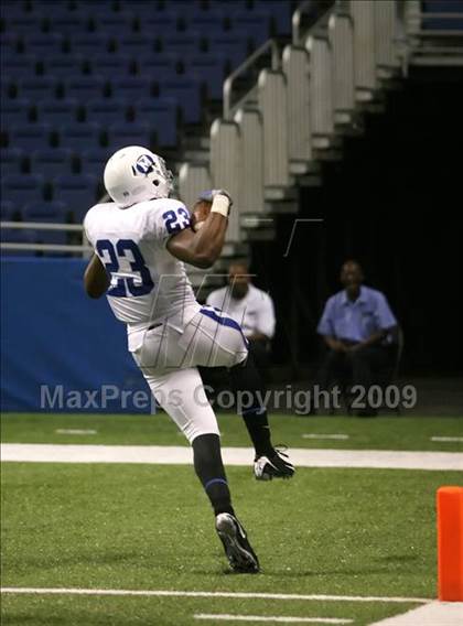 Thumbnail 1 in Midlothian vs. Boerne (Texas Football Classic) photogallery.
