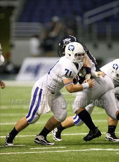Thumbnail 3 in Midlothian vs. Boerne (Texas Football Classic) photogallery.