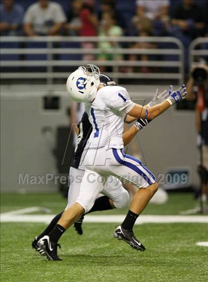 Thumbnail 1 in Midlothian vs. Boerne (Texas Football Classic) photogallery.