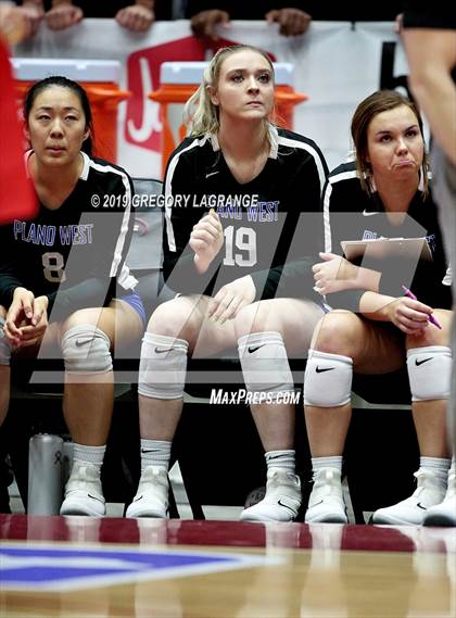 Thumbnail 1 in Plano West vs Byron Nelson (UIL 6A Final) photogallery.