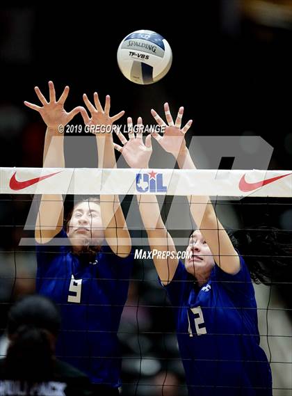Thumbnail 3 in Plano West vs Byron Nelson (UIL 6A Final) photogallery.
