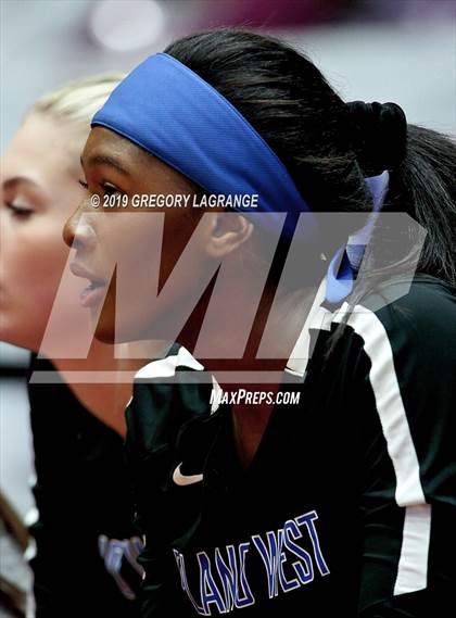 Thumbnail 2 in Plano West vs Byron Nelson (UIL 6A Final) photogallery.