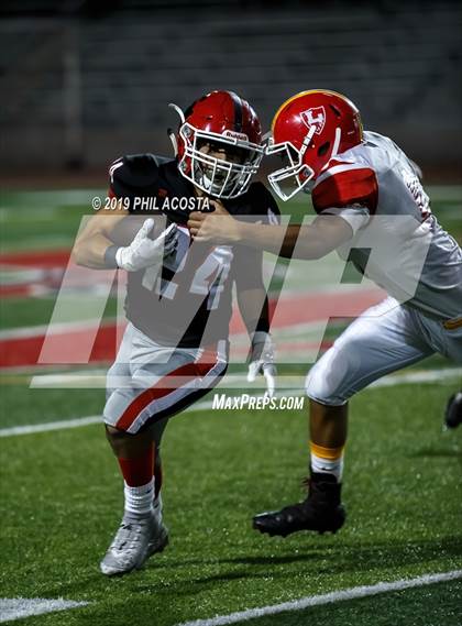 Thumbnail 3 in Sierra Vista vs Loara (CIF SS Round 2 Playoff) photogallery.