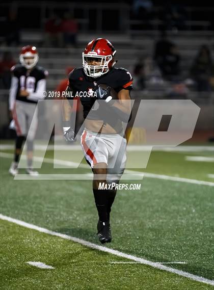 Thumbnail 2 in Sierra Vista vs Loara (CIF SS Round 2 Playoff) photogallery.