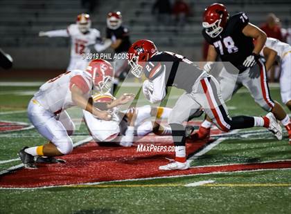 Thumbnail 1 in Sierra Vista vs Loara (CIF SS Round 2 Playoff) photogallery.
