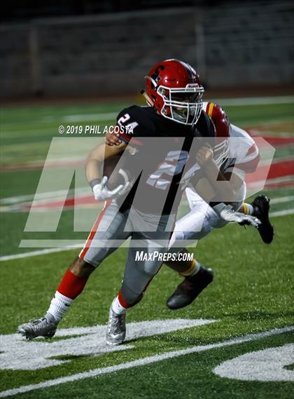 Thumbnail 3 in Sierra Vista vs Loara (CIF SS Round 2 Playoff) photogallery.