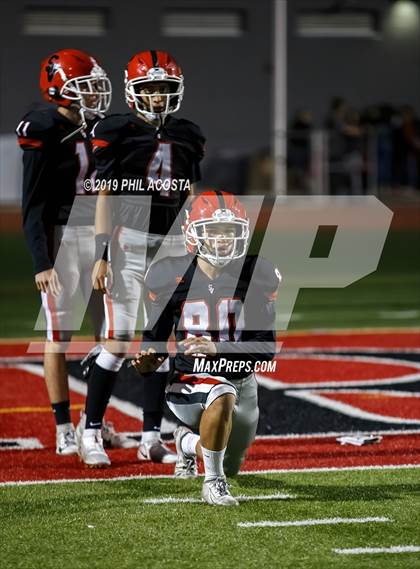 Thumbnail 1 in Sierra Vista vs Loara (CIF SS Round 2 Playoff) photogallery.