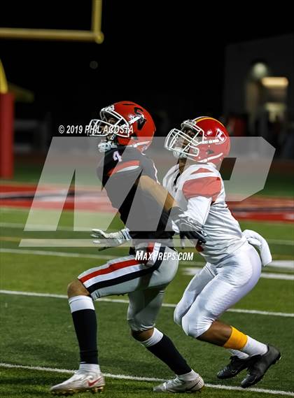 Thumbnail 2 in Sierra Vista vs Loara (CIF SS Round 2 Playoff) photogallery.
