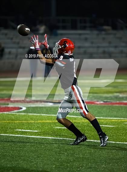 Thumbnail 1 in Sierra Vista vs Loara (CIF SS Round 2 Playoff) photogallery.