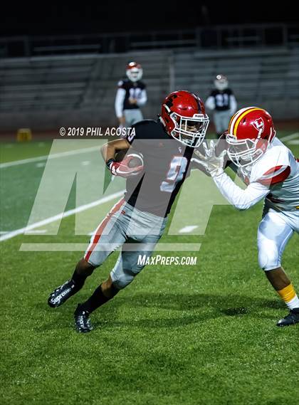 Thumbnail 2 in Sierra Vista vs Loara (CIF SS Round 2 Playoff) photogallery.