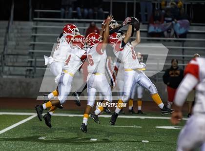 Thumbnail 2 in Sierra Vista vs Loara (CIF SS Round 2 Playoff) photogallery.