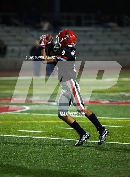 Thumbnail 2 in Sierra Vista vs Loara (CIF SS Round 2 Playoff) photogallery.