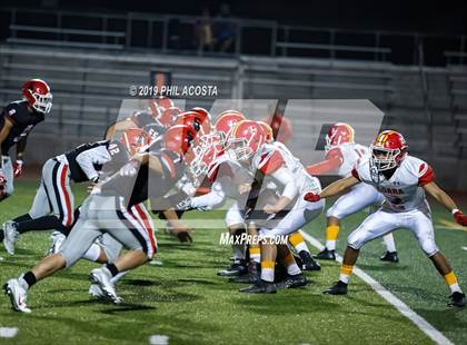 Thumbnail 1 in Sierra Vista vs Loara (CIF SS Round 2 Playoff) photogallery.