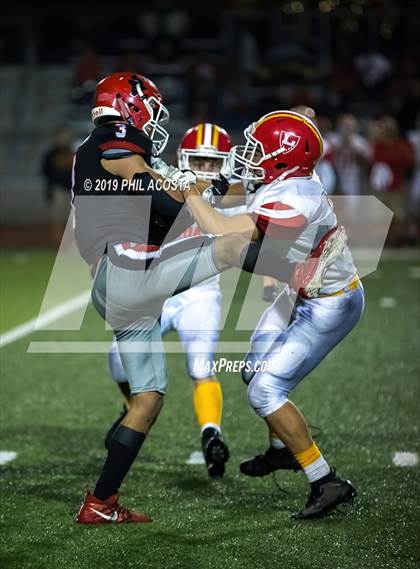 Thumbnail 2 in Sierra Vista vs Loara (CIF SS Round 2 Playoff) photogallery.