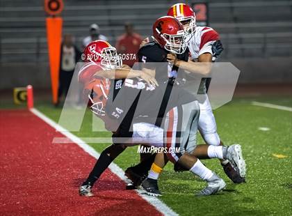 Thumbnail 1 in Sierra Vista vs Loara (CIF SS Round 2 Playoff) photogallery.